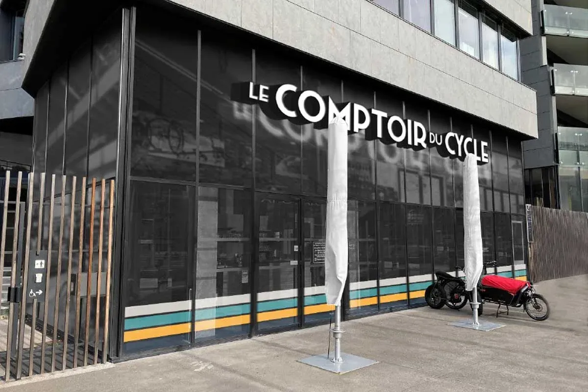 lecomptoirducyclefacade webp