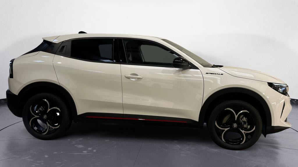 Nouvelle ALFA ROMEO JUNIOR 1.2 Ibrida - 136 - eDCT6  Spéciale 