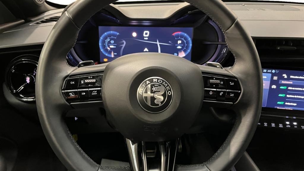 Nouvelle ALFA ROMEO JUNIOR 1.2 Ibrida - 136 - eDCT6  Spéciale 