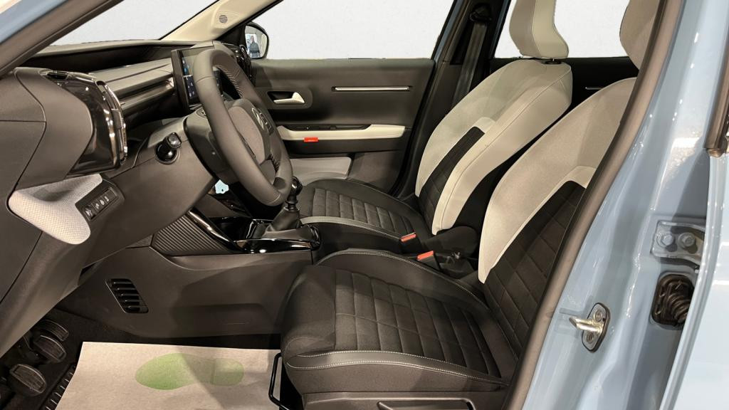 Nouvelle CITROEN C3  1.2 PureTech 12V - 100 S&S  2024 BERLINE Max 