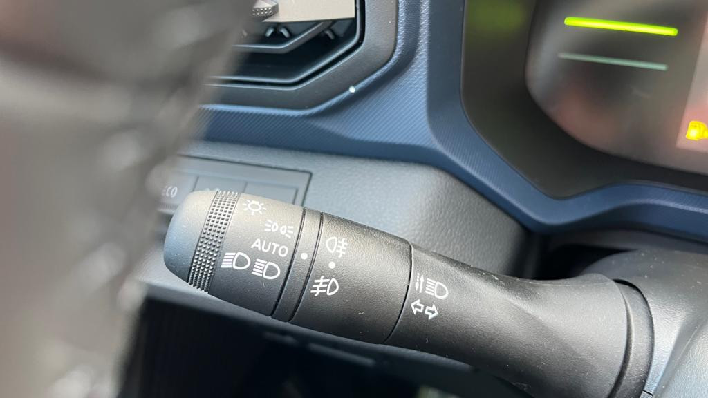 Nouvelle DACIA DUSTER 1.6 Hybrid - 140  III SUV Journey 