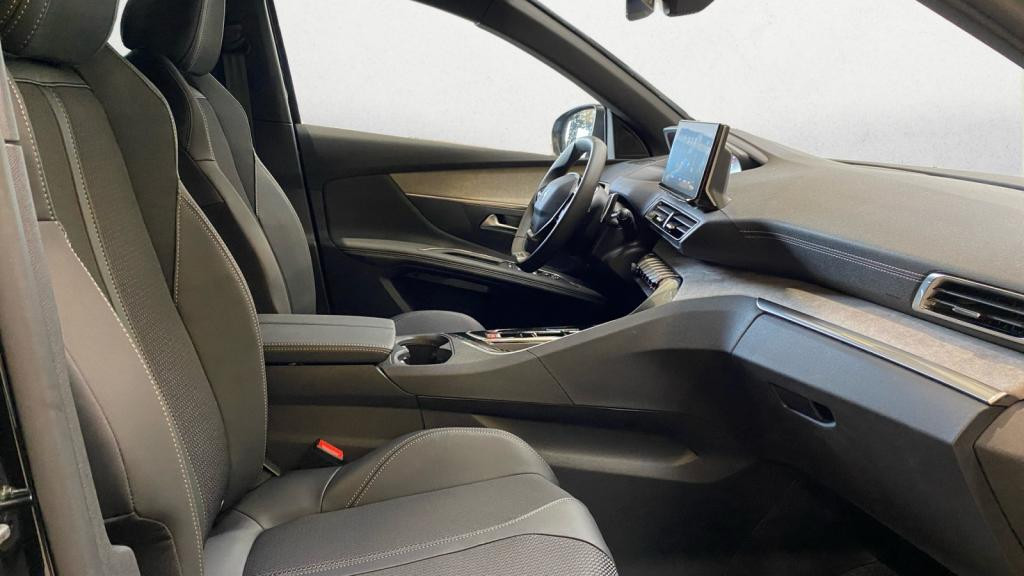 Nouvelle PEUGEOT 3008  1.2i - 145 - e-DCS6  II  GT PHASE 2