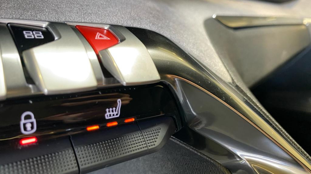 Nouvelle PEUGEOT 3008  1.2i - 145 - e-DCS6  II  GT PHASE 2