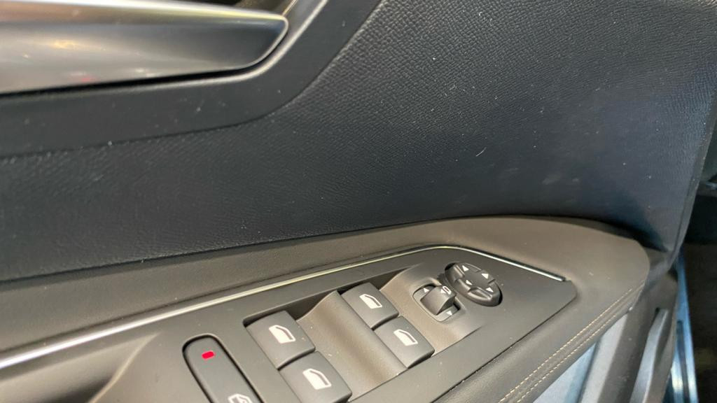 Nouvelle PEUGEOT 3008  1.2i - 145 - e-DCS6  II  GT PHASE 2