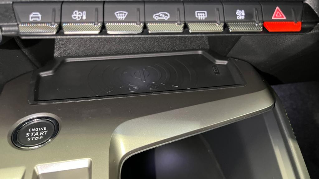 Nouvelle PEUGEOT 308  1.5 BlueHDi - 130 - EAT8 BERLINE GT 