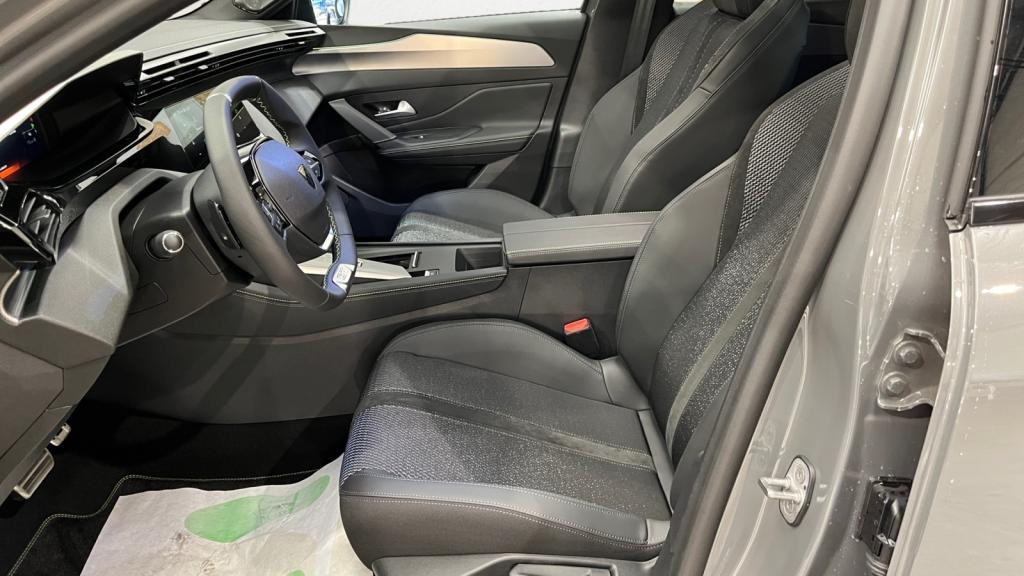 Nouvelle PEUGEOT 308  1.5 BlueHDi - 130 - EAT8 BERLINE GT 