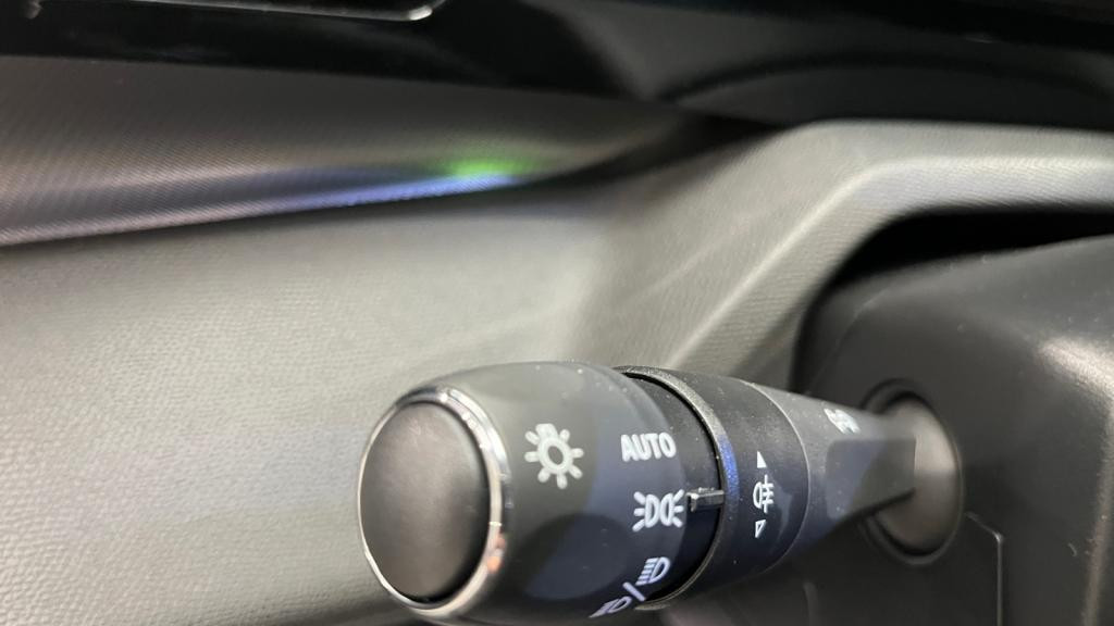 Nouvelle PEUGEOT 308  1.5 BlueHDi - 130 - EAT8 BERLINE GT 