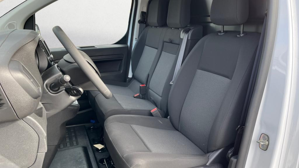 Nouvelle PEUGEOT EXPERT e-M - 136 - 50 kWh  III Fourgon 