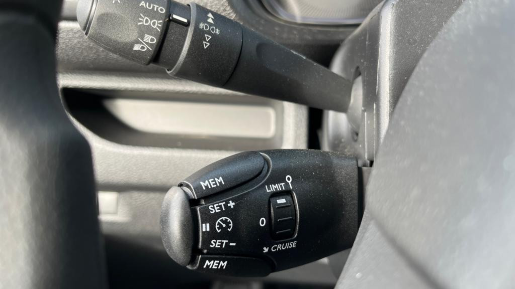 Nouvelle PEUGEOT EXPERT e-M - 136 - 50 kWh  III Fourgon 