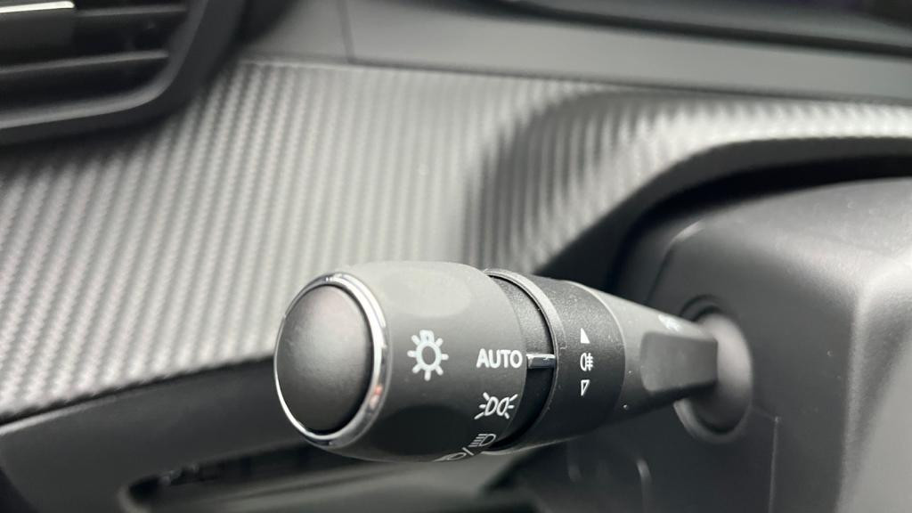 Nouvelle PEUGEOT 2008 e- 156  II  Allure PHASE 2