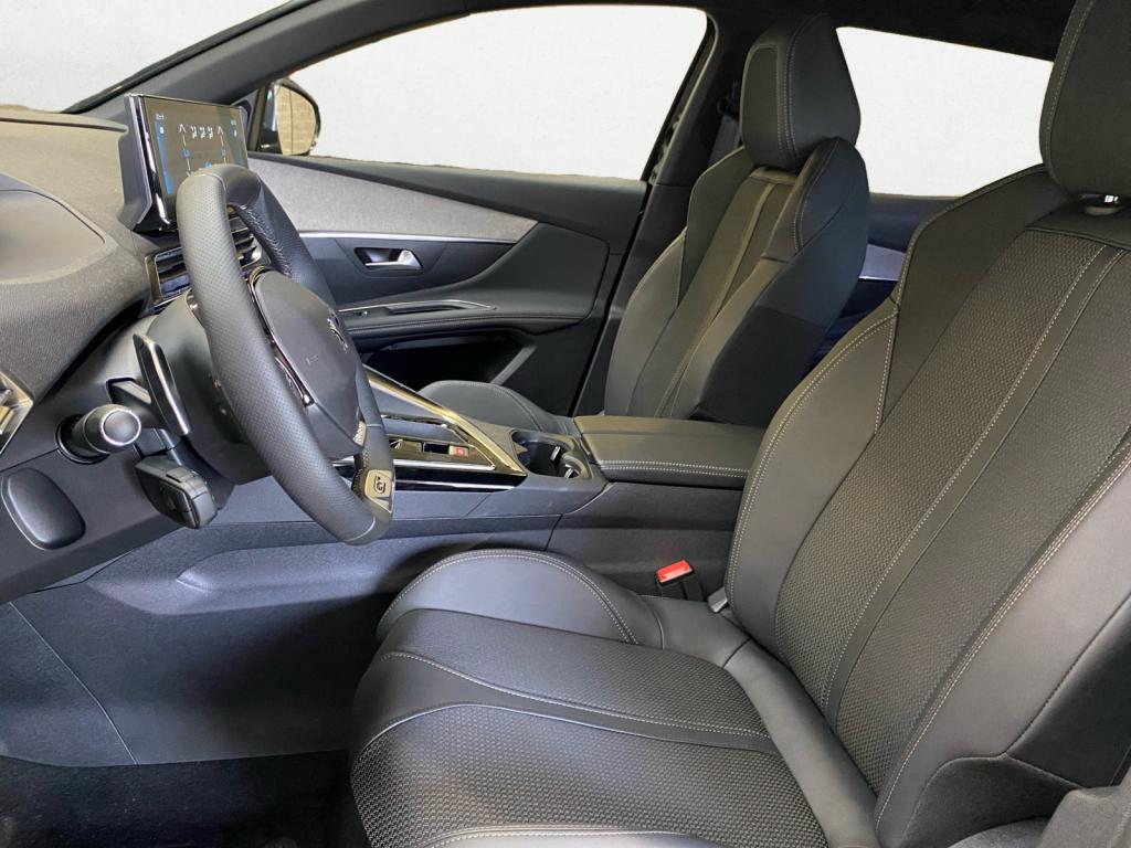 Nouvelle PEUGEOT 3008  1.2i -136 - e-DCS6  II  GT PHASE 2