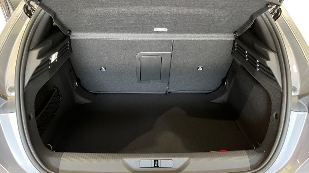 Nouvelle PEUGEOT 308  1.5 BlueHDi - 130 - EAT8 BERLINE GT 