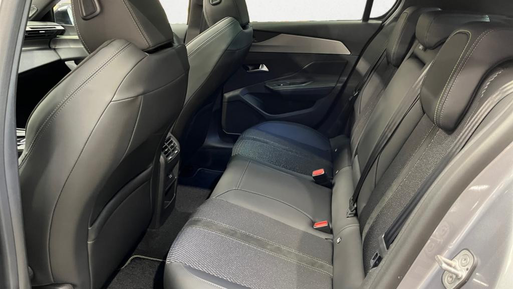 Nouvelle PEUGEOT 308  1.5 BlueHDi  - 130 - EAT8 BERLINE GT 