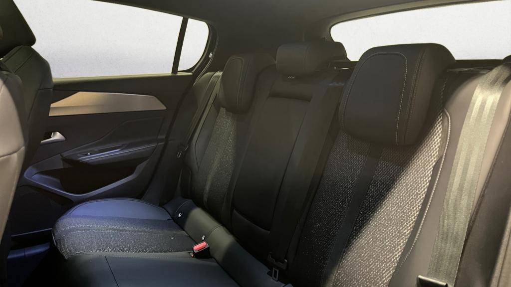 Nouvelle PEUGEOT 308  1.5 BlueHDi - 130 - EAT8  BERLINE GT 