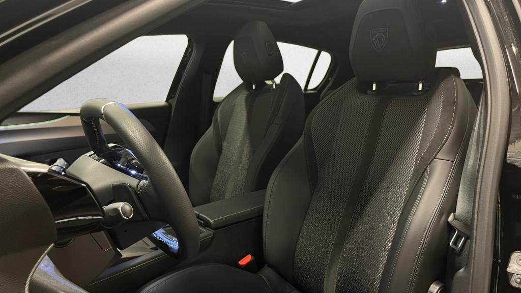 Nouvelle PEUGEOT 308  1.5 BlueHDi - 130 - EAT8  BERLINE GT 