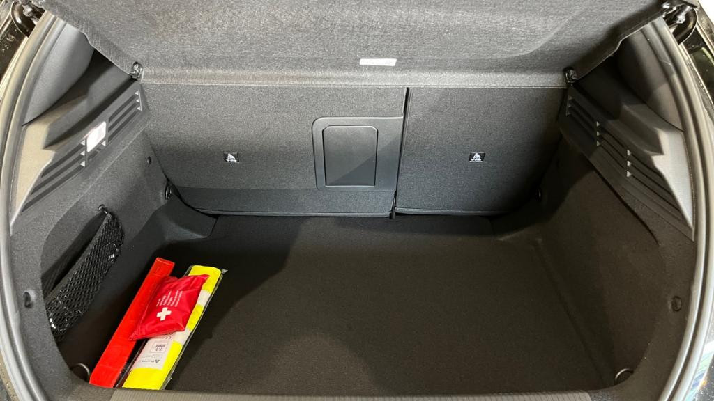 Nouvelle PEUGEOT 308  1.5 BlueHDi - 130 - EAT8   BERLINE GT 