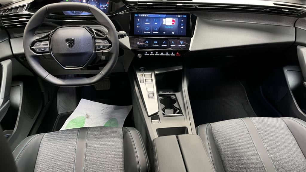 Nouvelle PEUGEOT 308  1.5 BlueHDi - 130 - EAT8  BERLINE Allure 