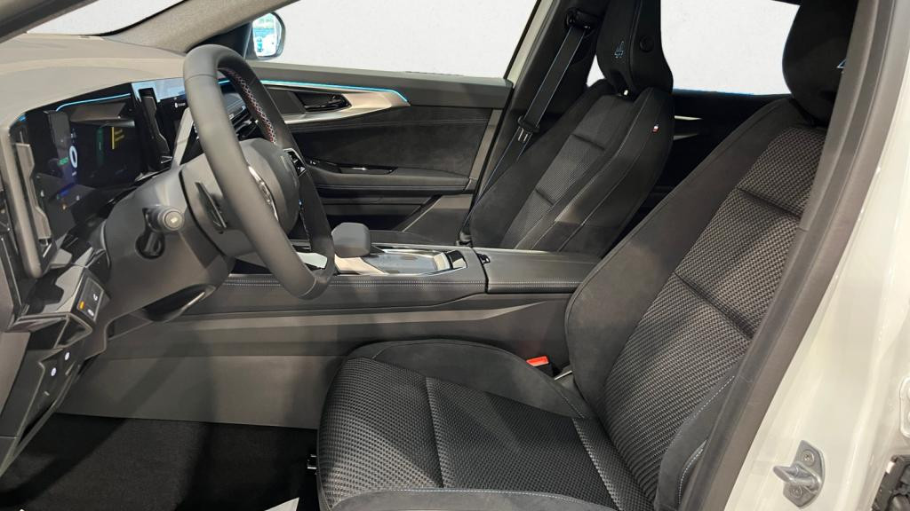 Nouvelle RENAULT ESPACE 1.2 E-Tech Full Hybride - 200 - CVT - 7 pl - VI Esprit Alpine