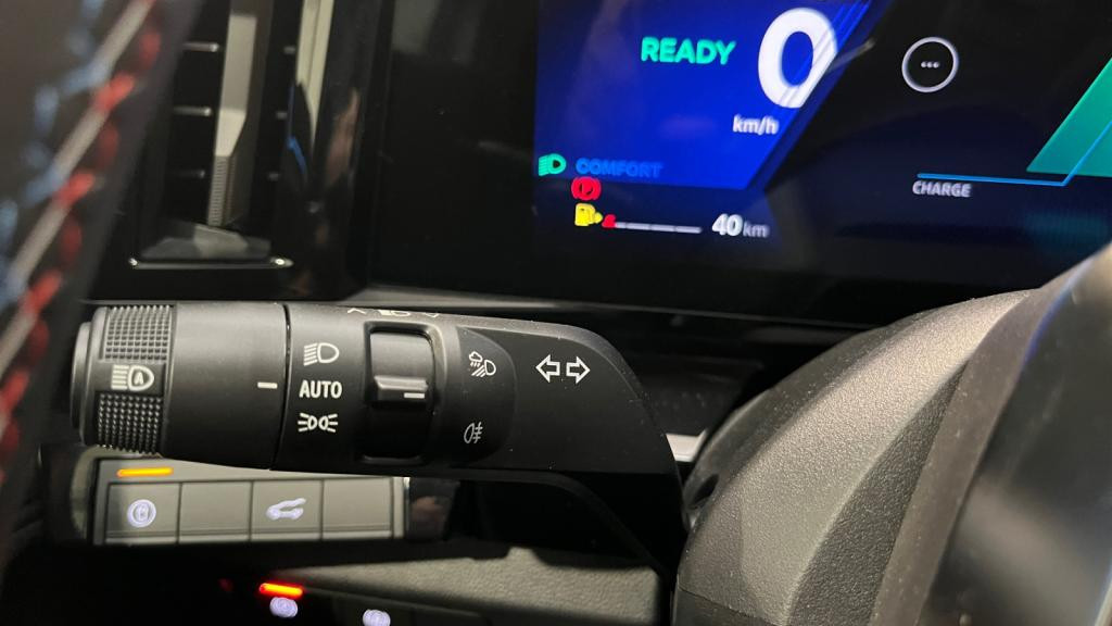 Nouvelle RENAULT ESPACE 1.2 E-Tech Full Hybride - 200 - CVT - 7 pl - VI Esprit Alpine