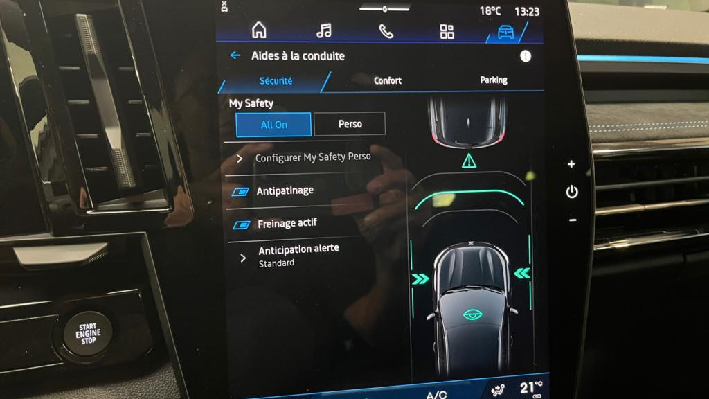 Nouvelle RENAULT ESPACE 1.2 E-Tech Full Hybride - 200 - CVT - 7 pl - VI Esprit Alpine