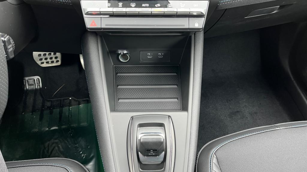 Nouvelle RENAULT SYMBIOZ 1.8 E-Tech Hybride - 160 - BVA multi-modes  Esprit Alpine 