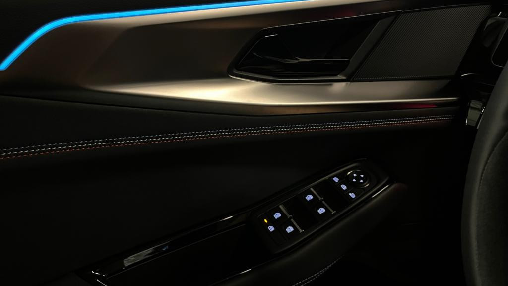 Nouvelle RENAULT RAFALE 1.2 E-Tech Full Hybride - 200 - BVA multi-modes  Esprit Alpine 