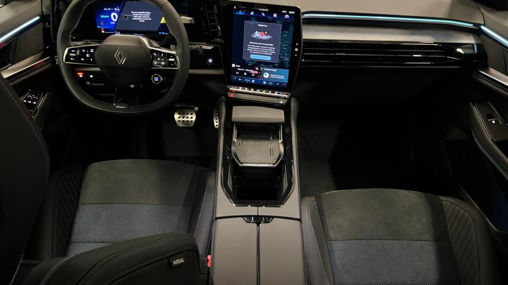 Nouvelle RENAULT RAFALE 1.2 E-Tech Full Hybride - 200 - BVA multi-modes  Esprit Alpine 