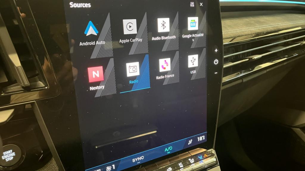 Nouvelle RENAULT ESPACE 1.2 E-Tech Full Hybride - 200 -CVT - 7 pl - VI Esprit Alpine