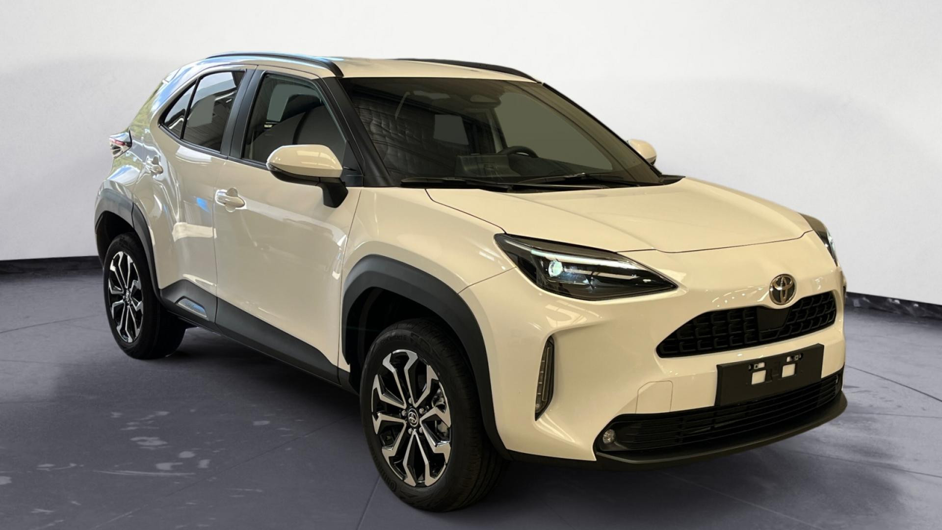 Nouvelle TOYOTA Yaris Cross Hybrid 130h - CVT (MC24) Design 