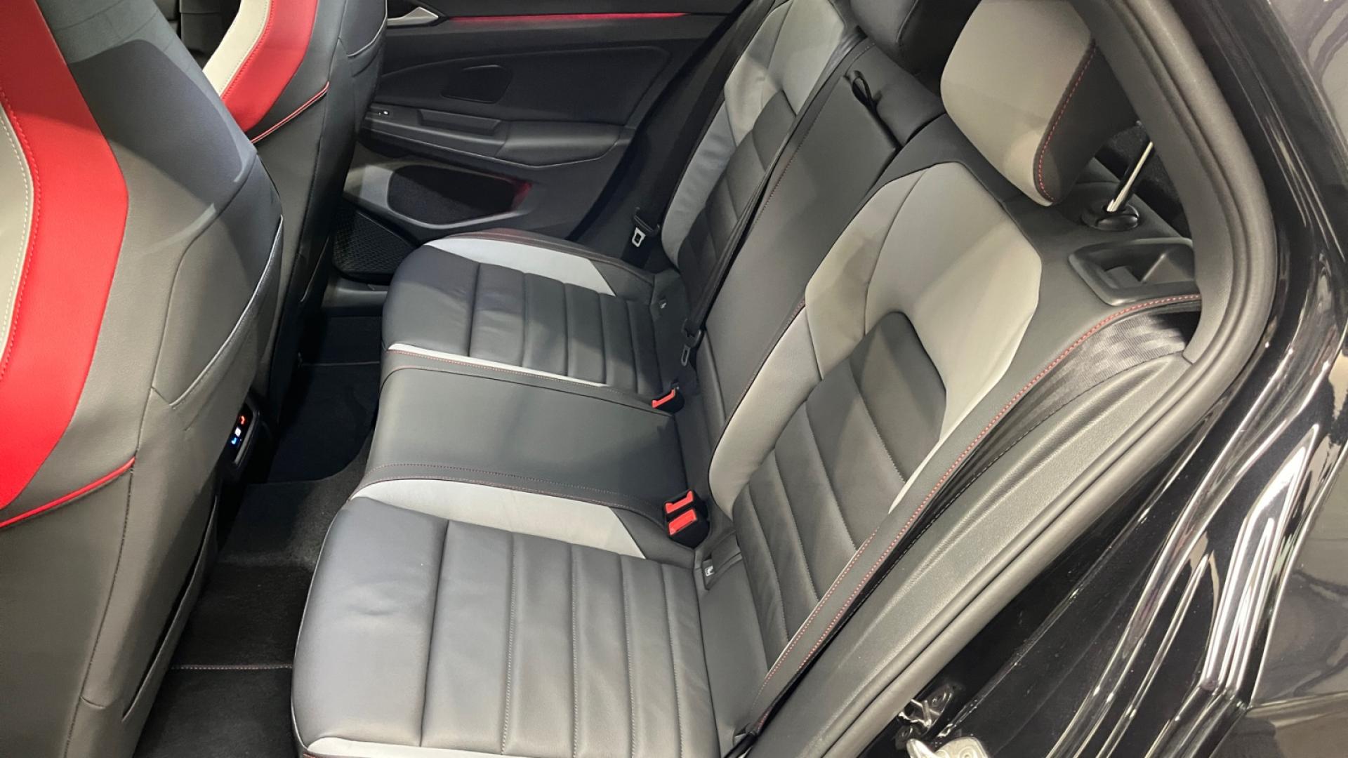 VOLKSWAGEN GOLF 2.0 TSI - 300 - DSG 7  VIII BERLINE GTI Clubsport