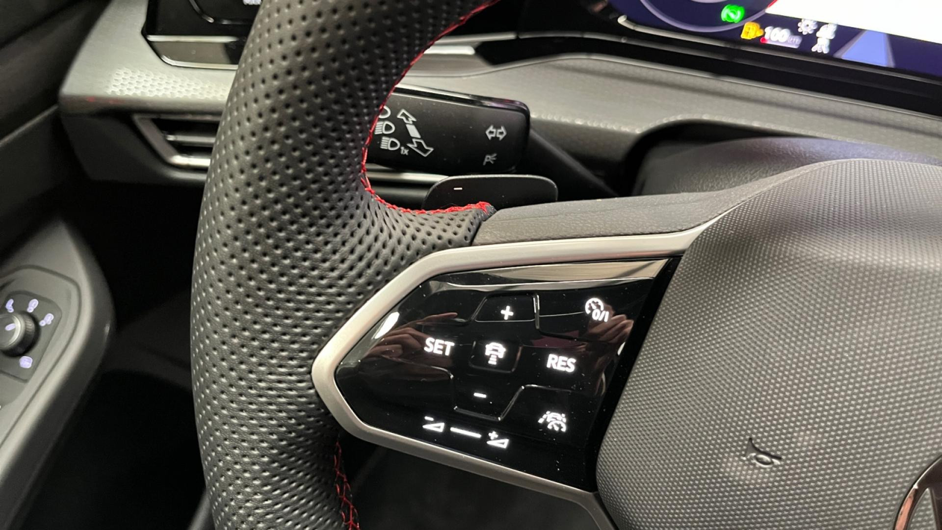 VOLKSWAGEN GOLF 2.0 TSI - 300 - DSG 7  VIII BERLINE GTI Clubsport