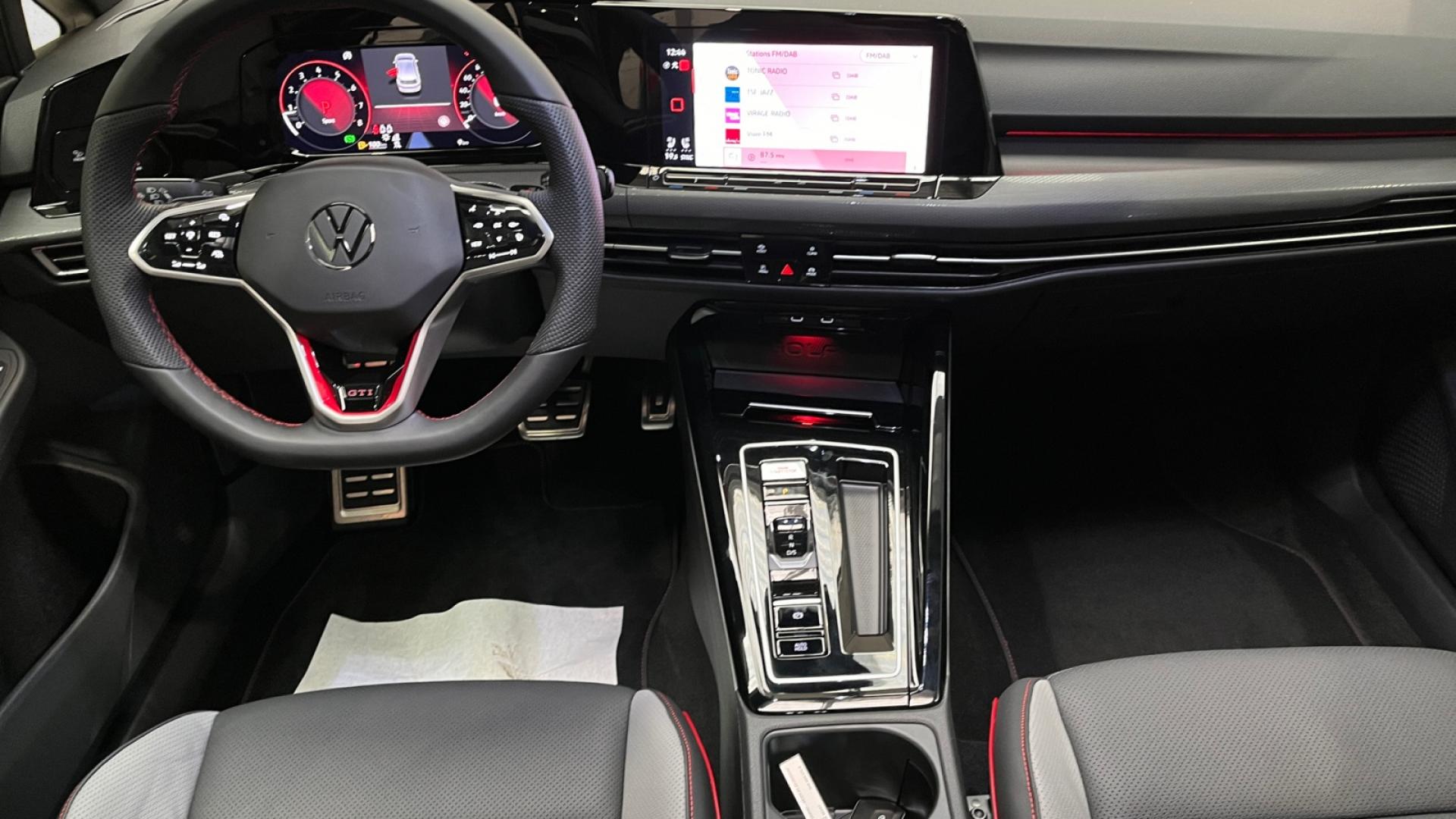 VOLKSWAGEN GOLF 2.0 TSI - 300 - DSG 7  VIII BERLINE GTI Clubsport