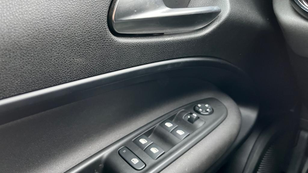 Nouvelle ALFA ROMEO JUNIOR 1.2 Ibrida - 136 - eDCT6  Spéciale 