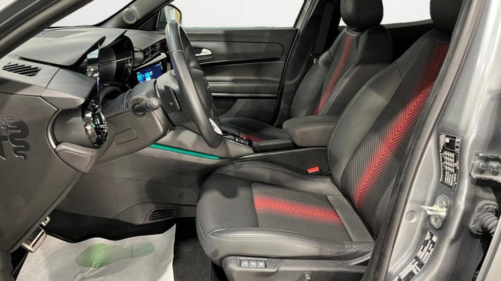 Nouvelle ALFA ROMEO JUNIOR 1.2 Ibrida - 136 - eDCT6  Spéciale 