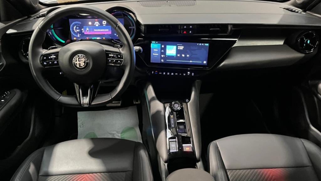 Nouvelle ALFA ROMEO JUNIOR 1.2 Ibrida - 136 - eDCT6  Spéciale 