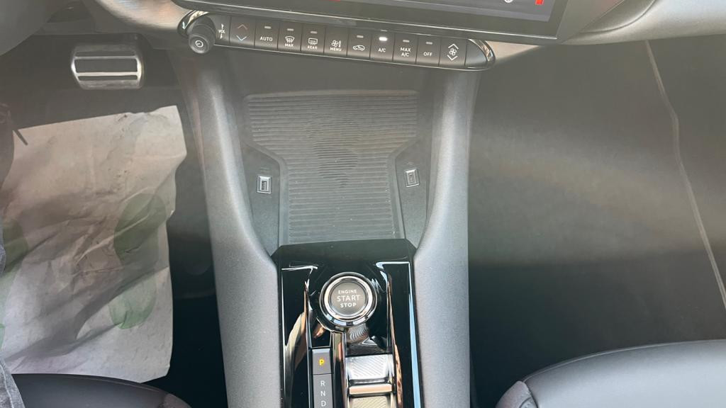 Nouvelle ALFA ROMEO JUNIOR 1.2 Ibrida - 136 - eDCT6  Spéciale 