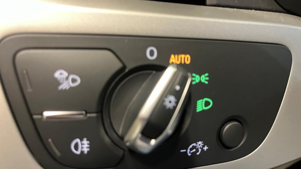 AUDI A4 AVANT 2.0 35 TDI - 163 - S-tronic Business line PHASE 3