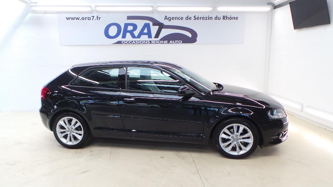 AUDI A3 1.6 TDI 105CH FAP AMBITION