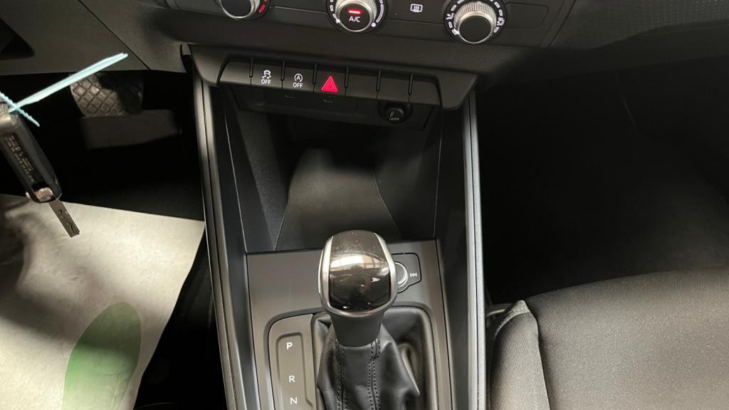AUDI A1 1.0 25 TFSI - 95 - S-Tronic  Design