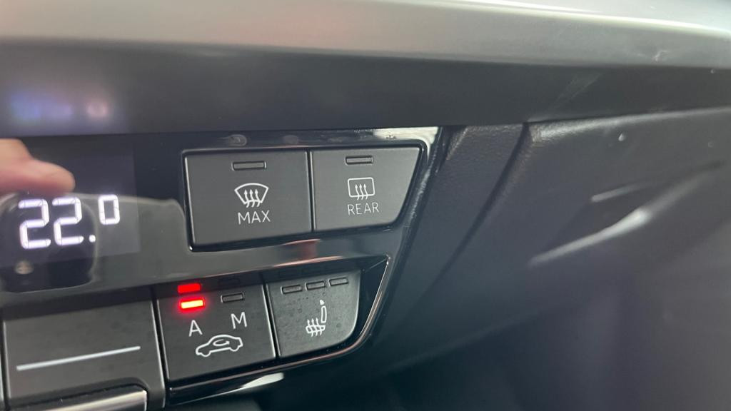 AUDI A3 SPORTBACK 1.0 30 TFSI - 110 - S-Tronic 7  8Y Business Line