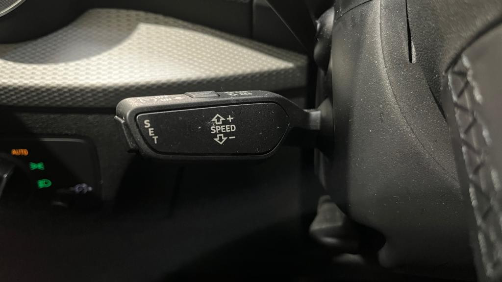 AUDI Q2  1.0 30 TFSI - 110  Design PHASE 2