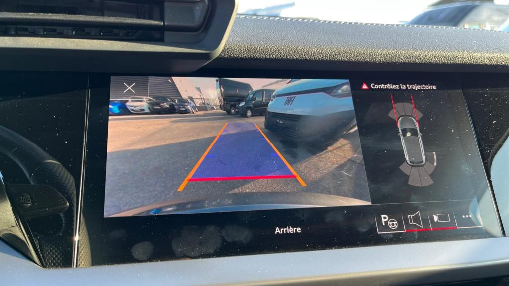 Nouvelle AUDI A3 SPORTBACK 1.5 35 TFSI - 150 - S-Tronic 7  8Y SPORTBACK S line