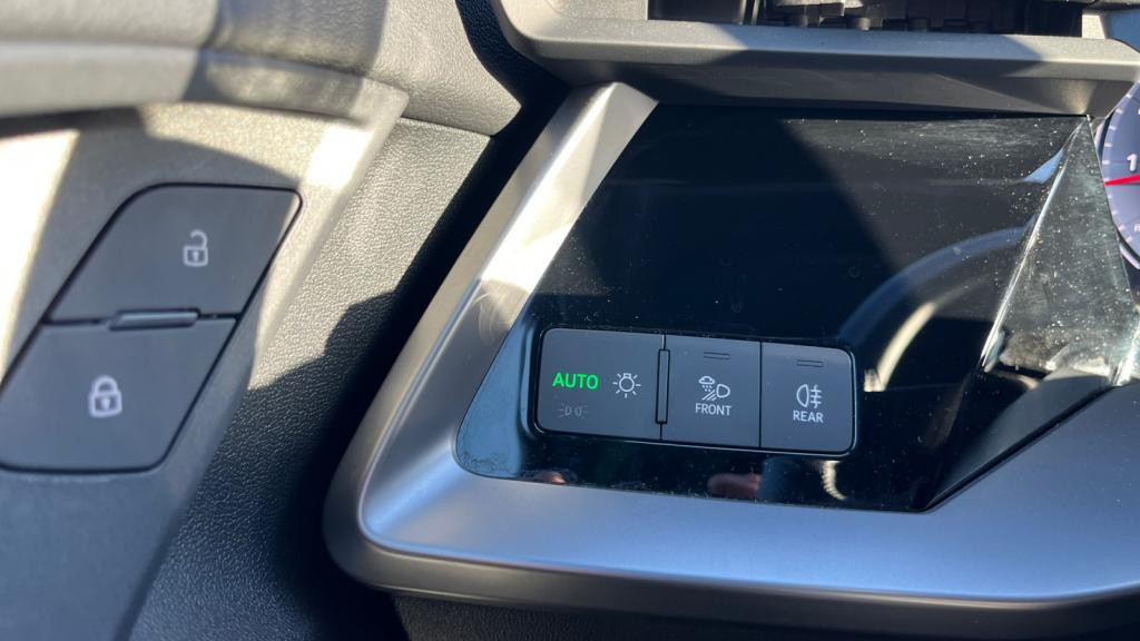 Nouvelle AUDI A3 SPORTBACK 1.5 35 TFSI - 150 - S-Tronic 7  8Y SPORTBACK S line