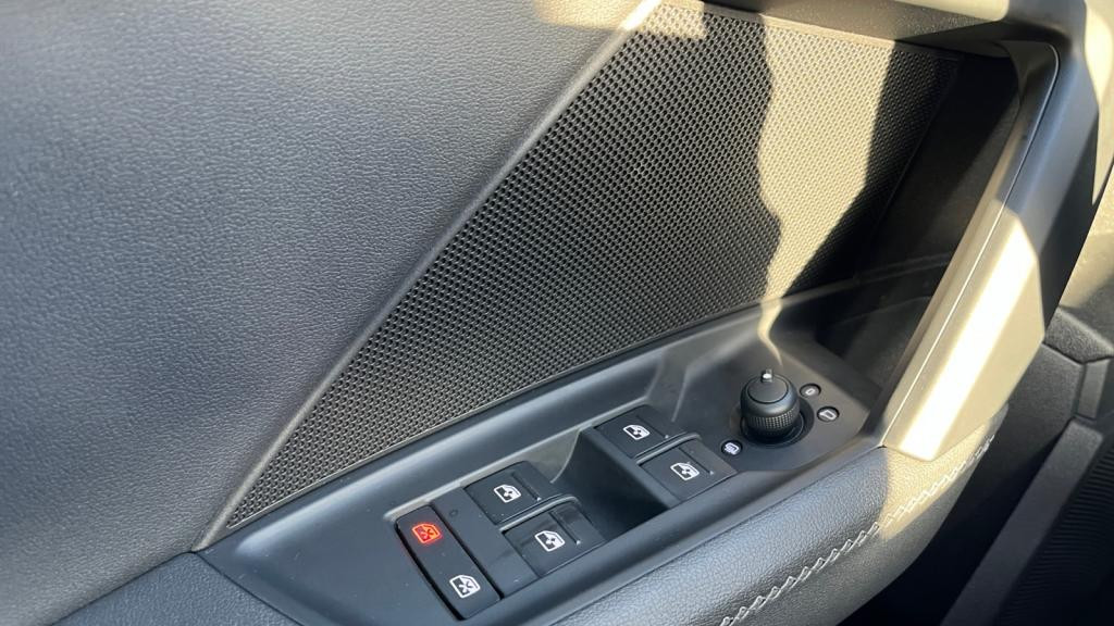 Nouvelle AUDI A3 SPORTBACK 1.5 35 TFSI - 150 - S-Tronic 7  8Y SPORTBACK S line