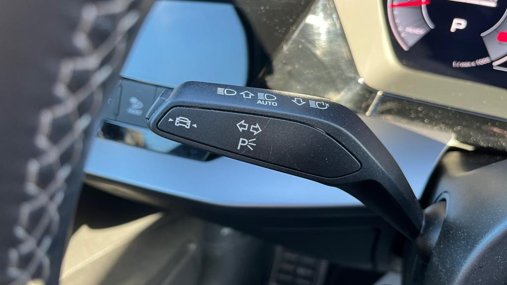 Nouvelle AUDI A3 SPORTBACK 1.5 35 TFSI - 150 - S-Tronic 7  8Y SPORTBACK S line