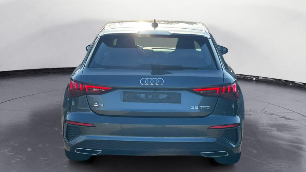 Nouvelle AUDI A3 SPORTBACK 1.5 35 TFSI - 150 - S-Tronic 7  8Y SPORTBACK S line