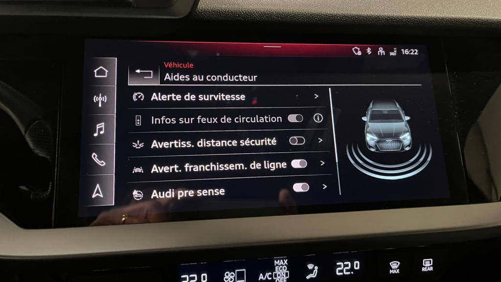 Nouvelle AUDI A3 SPORTBACK 1.5 35 TFSI - 150 - S-Tronic 7  8Y SPORTBACK S line