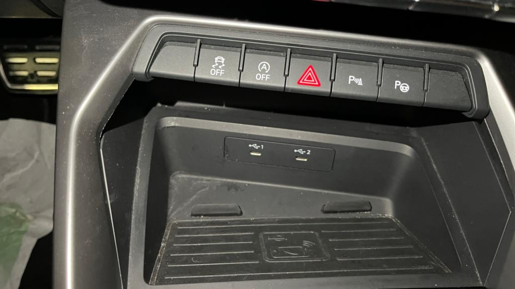 Nouvelle AUDI A3 SPORTBACK 1.5 35 TFSI - 150 - S-Tronic 7  8Y SPORTBACK S line