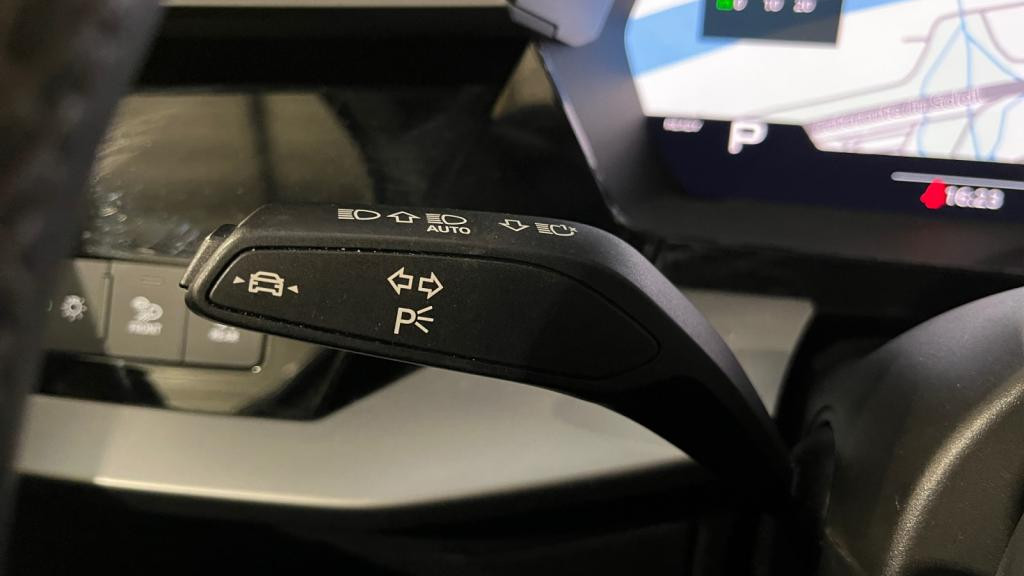 Nouvelle AUDI A3 SPORTBACK 1.5 35 TFSI - 150 - S-Tronic 7  8Y SPORTBACK S line