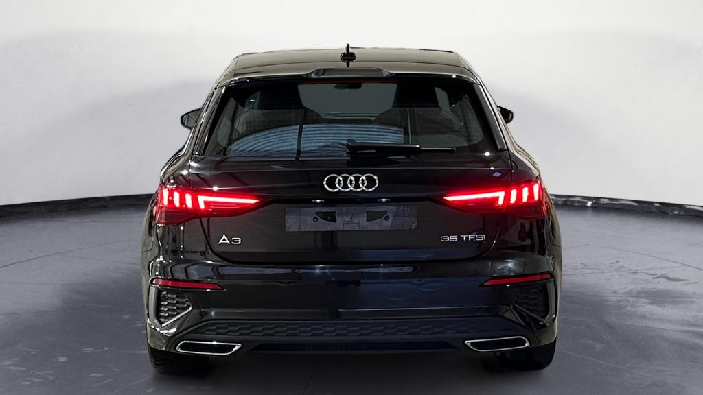 Nouvelle AUDI A3 SPORTBACK 1.5 35 TFSI - 150 - S-Tronic 7  8Y SPORTBACK S line